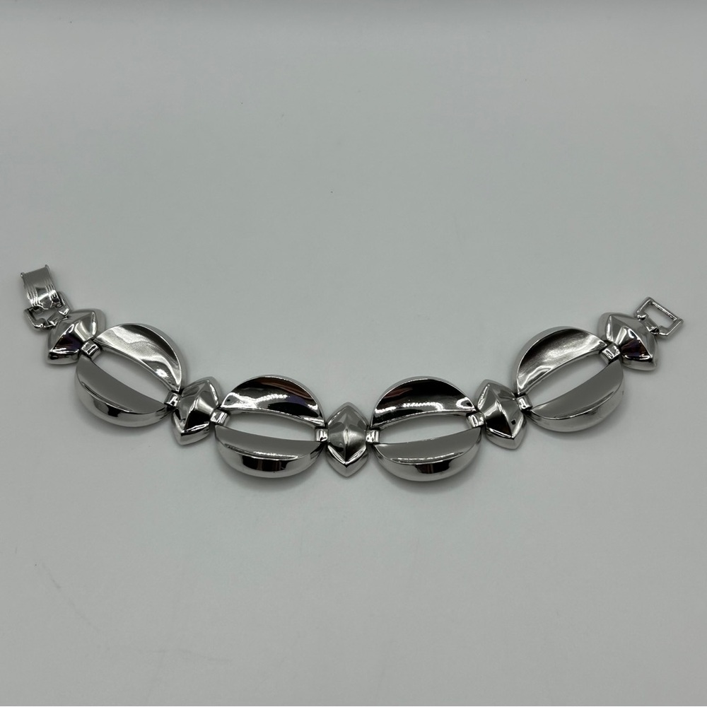 Vintage Coro - Chic Silver Link Bracelet